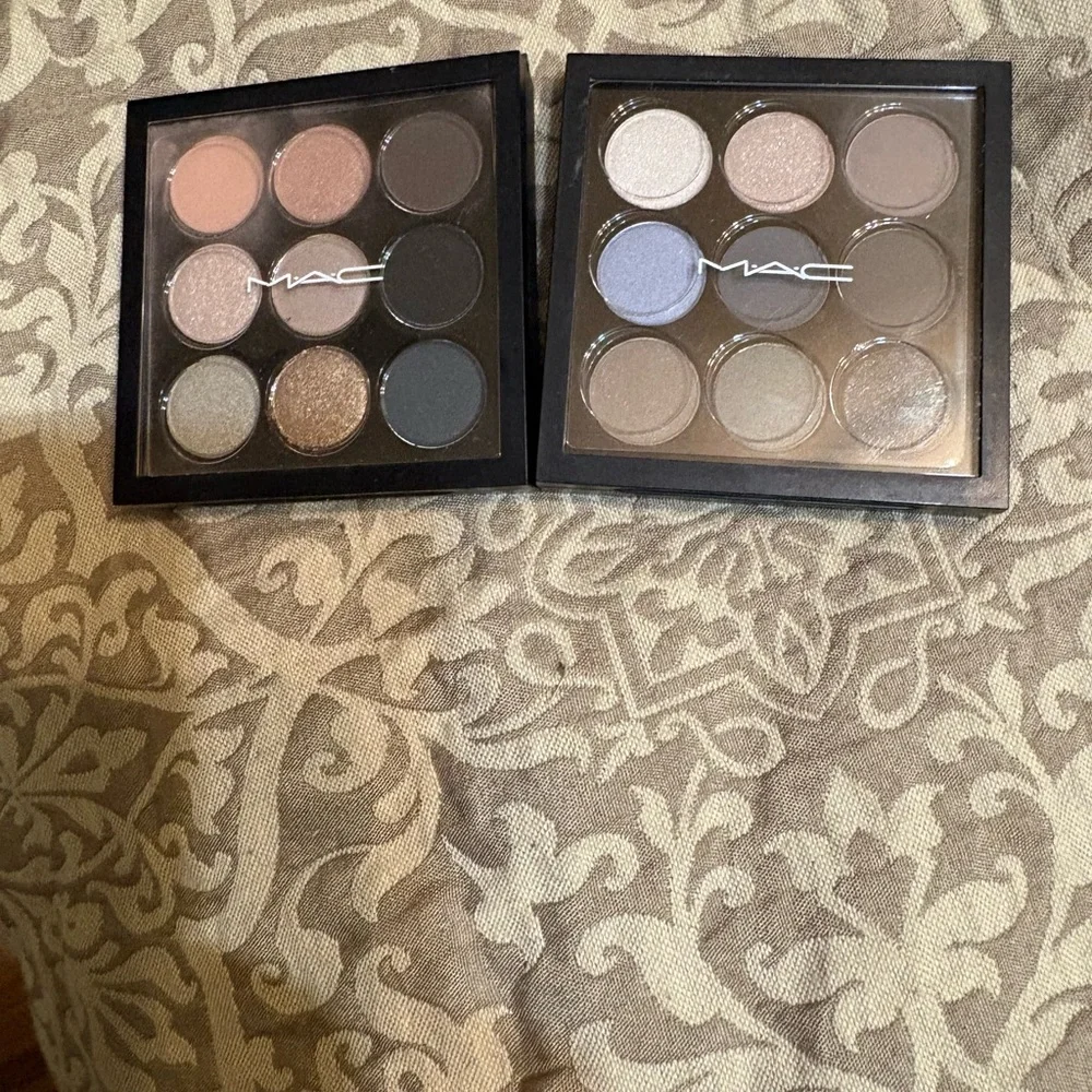 MAC Cosmetics Eyeshadow Collection - Gold, Purple, Pink Hues - Picture 4 of 12